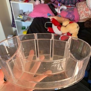 makeup holder